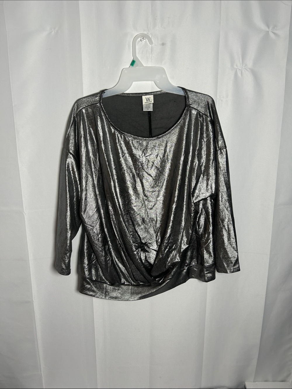 Wrapper Silver Metallic Scoop-Neck Long-Sleeve Top